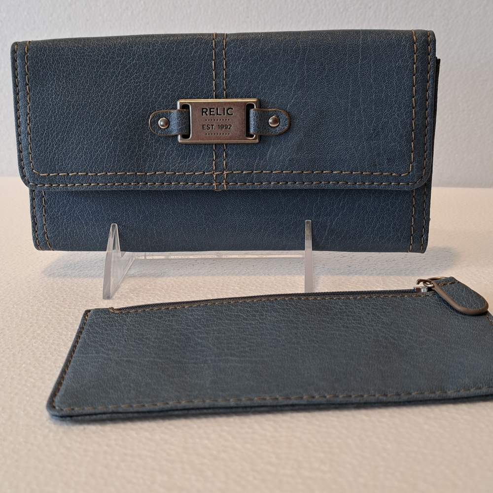 Relic Blue Wallet and Card Holder Set - Picture 2 of 9